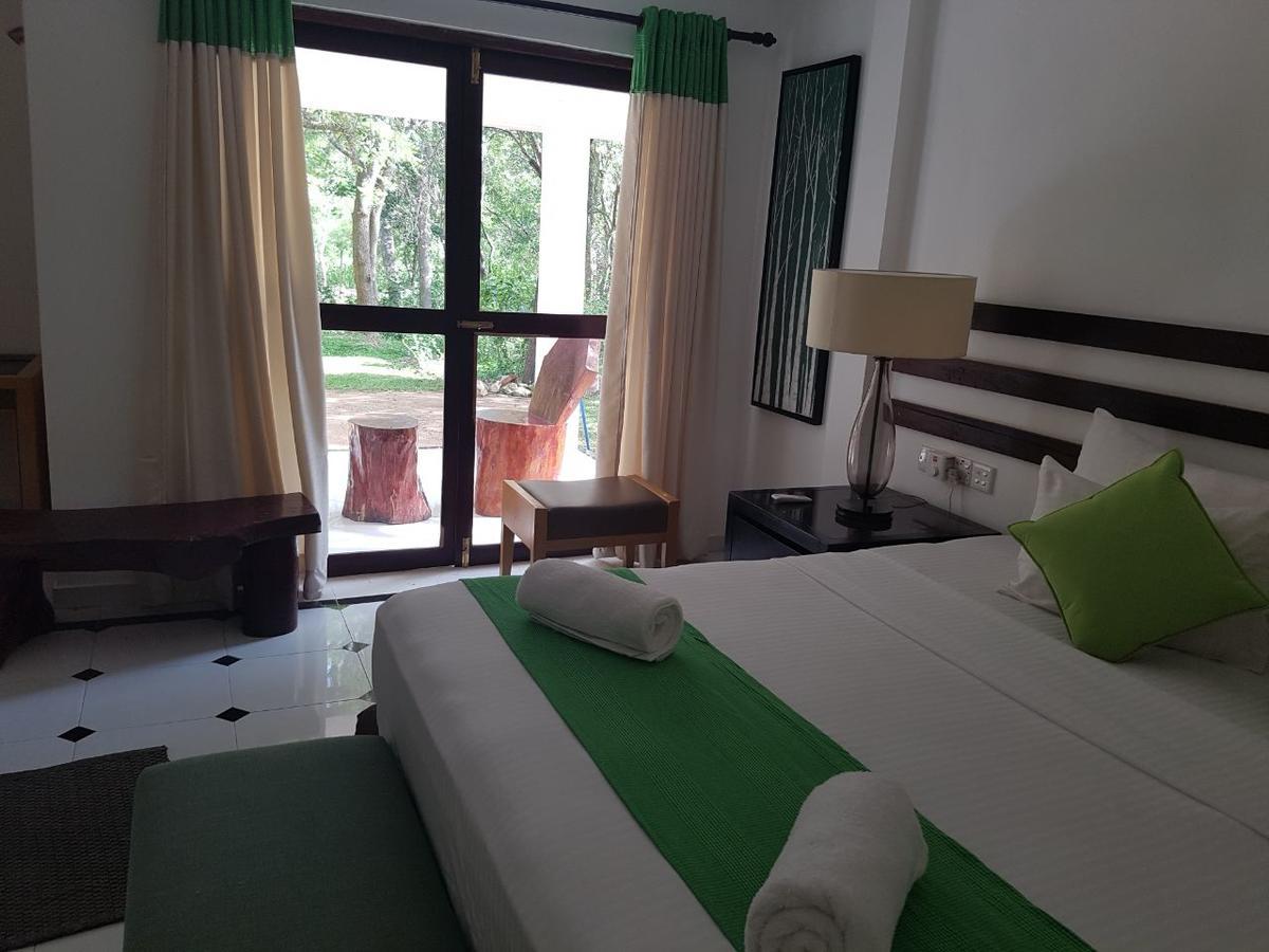 Eighth Wonder Resort Sigirîya Extérieur photo