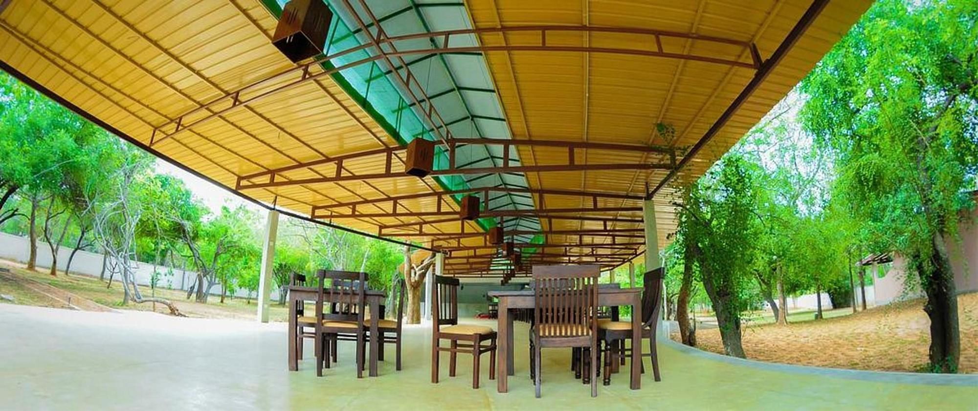 Eighth Wonder Resort Sigirîya Extérieur photo